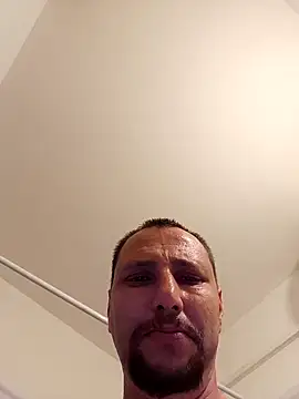 Snapshot of Miki20677 chatting on December 9, 6:08 pm Miki20677 online show from December 9, 6:08 pm