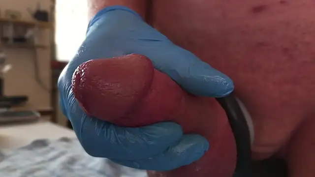 Snapshot of NylonHype chatting on January 1, 12:22 pm NylonHype online show from January 1, 12:22 pm