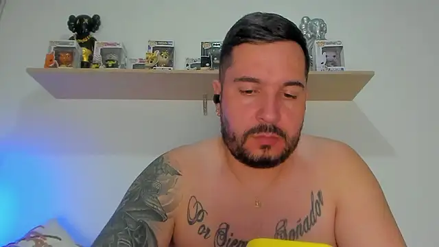 camilo restrepo21 online show from March 17, 12:25 am