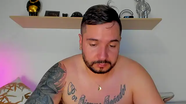 camilo restrepo21 online show from October 3, 2:16 am