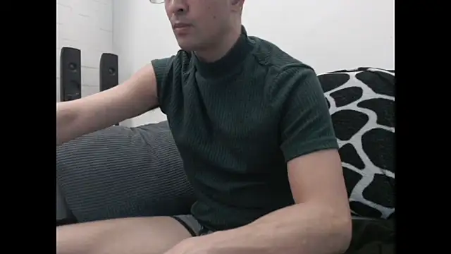 Snapshot of SebastianReiss chatting on September 26, 6:27 pm SebastianReiss online show from September 26, 6:27 pm