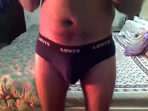 Snapshot of secretoxoxo chatting on February 16, 12:10 pm secretoxoxo online show from February 16, 12:10 pm