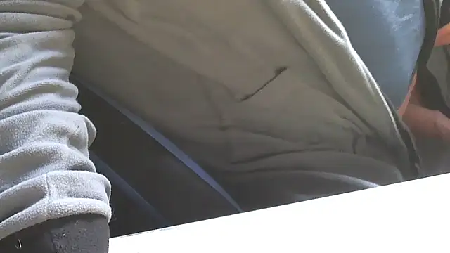 neegrr online show from March 31, 5:53 am