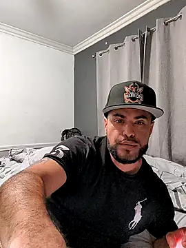 gardy8585 online show from October 11, 1:04 pm