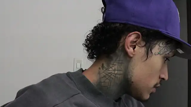 trieone online show from November 29, 7:54 am