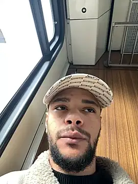 Lionayowe online show from September 27, 1:09 pm