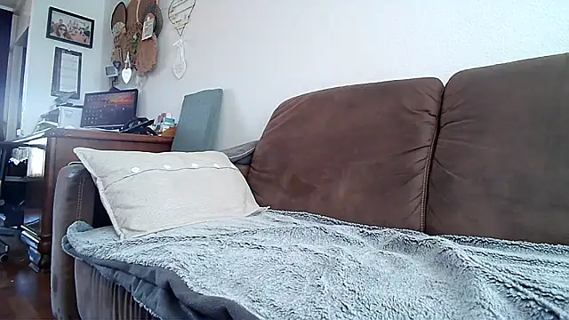 NiceHunter89 online show from May 1, 2:19 pm