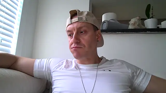 ploki2180 online show from November 2, 2:54 pm