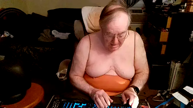 Toastir online show from November 14, 4:41 pm