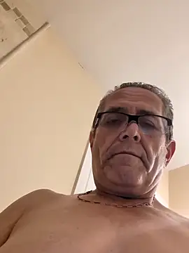 bobby69cock online show from January 5, 11:41 pm