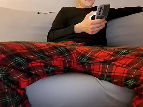 praqun2021 online show from February 28, 9:03 pm