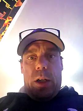 canadacockinme online show from March 15, 10:49 pm