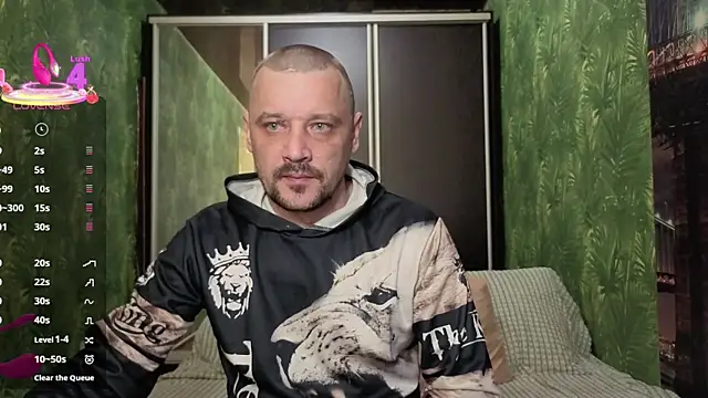 DanielOhCool online show from April 6, 6:03 am