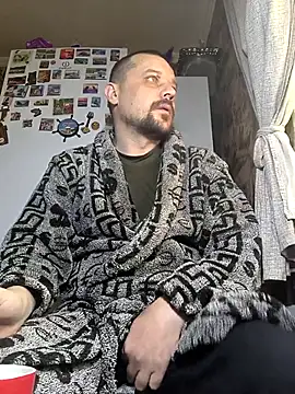 DanielOhCool online show from April 23, 4:28 am