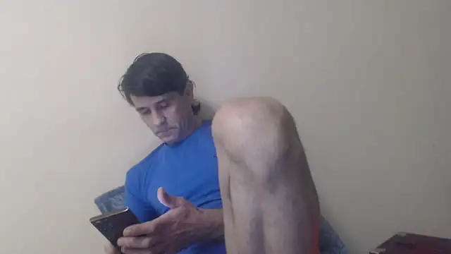 yvesstorm1 online show from February 9, 4:44 pm