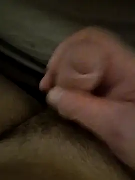 Deebo2212 online show from April 28, 2:27 am