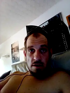 Codymc89 online show from June 20, 5:18 pm