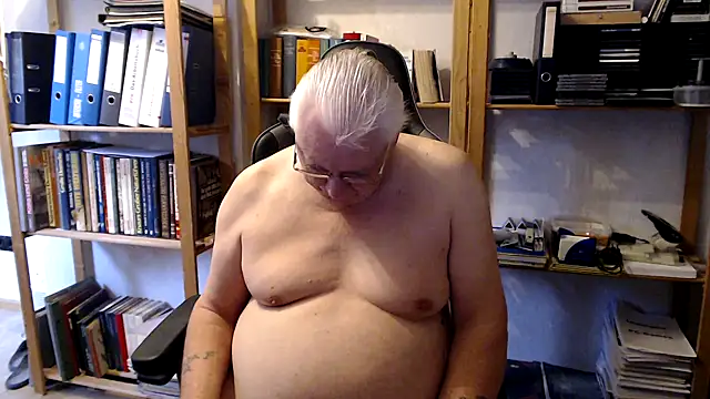 SchwanzhureXXL online show from June 7, 5:58 am