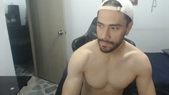 samuelgarcia  online show from April 17, 8:28 am