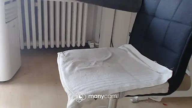 Supermen12171 online show from April 21, 5:35 am