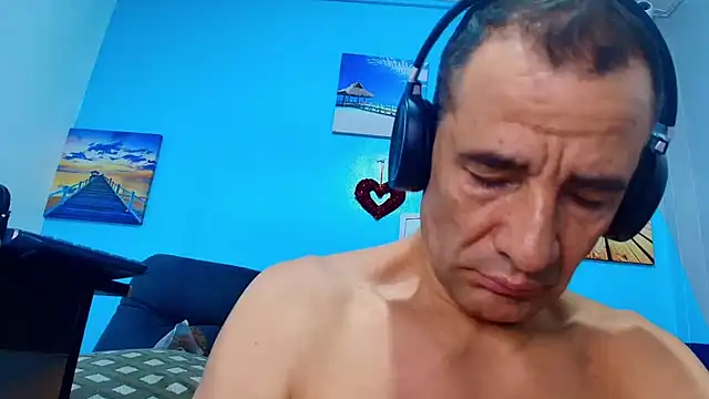 juanses n toro online show from December 19, 4:59 pm