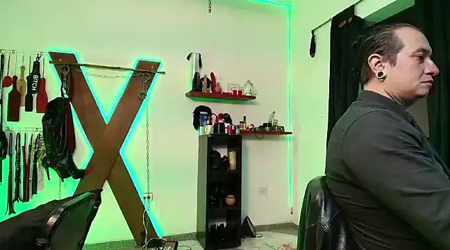 boy n girl online show from February 27, 10:15 am