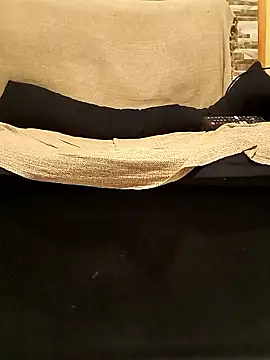 Latrel01 online show from January 11, 5:44 am