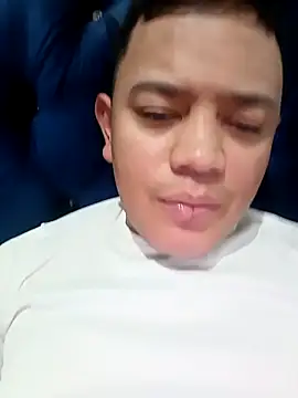 Carloskimyy online show from March 28, 2:01 am