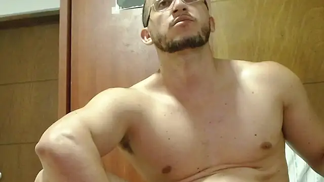 MarcusMilarc online show from March 4, 12:17 am