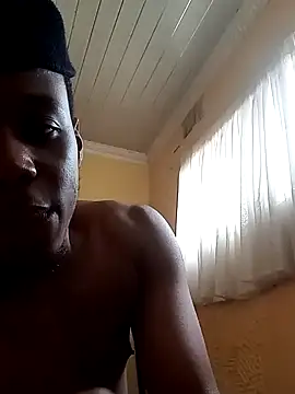 Lilsavvy online show from November 13, 4:00 pm