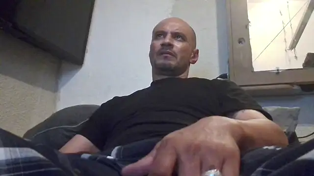 leonar0101 online show from November 27, 6:00 pm