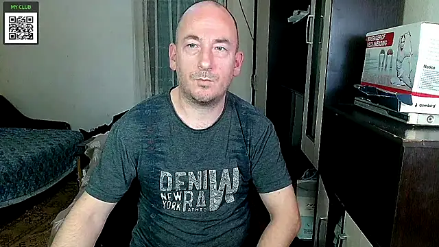 Johan   Barker online show from February 17, 7:04 am