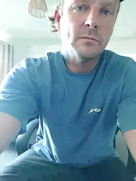 neeko 69 online show from May 18, 1:02 am
