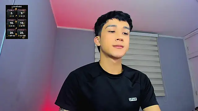 tom Howard online show from November 6, 1:52 am