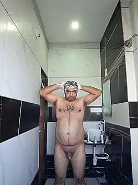 kaustubh45 online show from January 2, 5:46 am