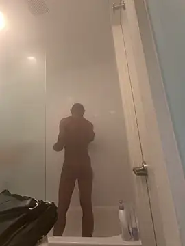 Maculine Stayr online show from April 22, 9:30 pm