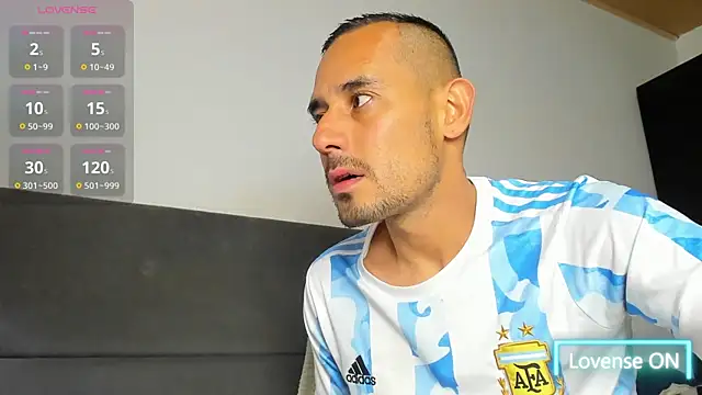 jhonyalzate2 online show from February 11, 4:39 am