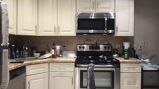 BigGuyMuscle online show from April 9, 6:11 am