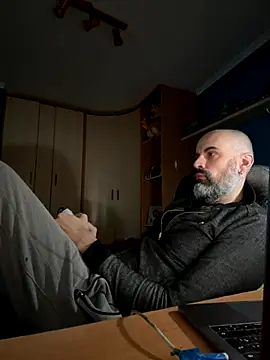 pollito1985 2 online show from November 16, 10:39 am