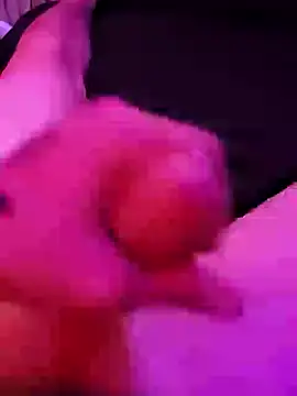 Snapshot of MrDaRkO_420 chatting on December 23, 6:16 pm MrDaRkO 420 online show from December 23, 6:16 pm