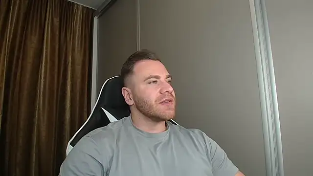 Thori92 online show from December 19, 5:54 pm