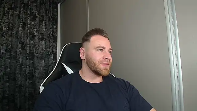 Thori92 online show from January 14, 5:39 pm