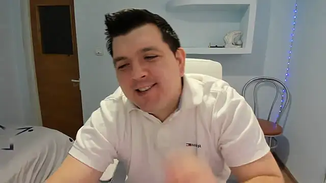 Snapshot of Basystem chatting on January 27, 8:18 am Basystem online show from January 27, 8:18 am
