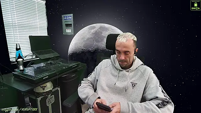 kuruptxxx live online show from January 24, 7:28 pm