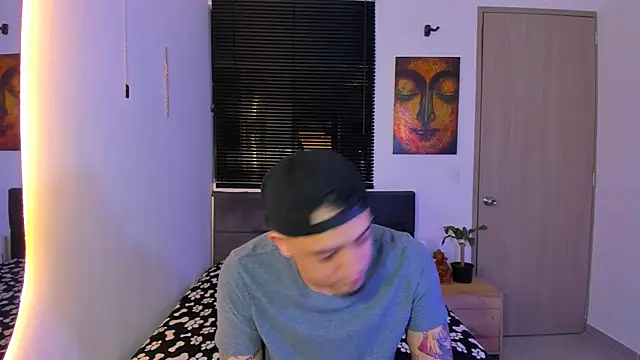 alejandro calderon1 online show from March 23, 6:19 am