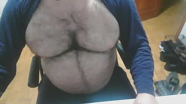 mikeyhotbear online show from October 28, 6:38 am