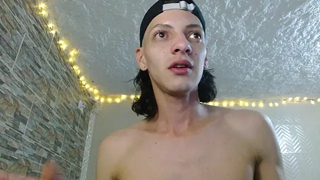 omar alurba online show from April 23, 10:23 pm