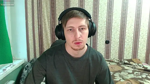 darienlarge online show from November 8, 11:24 am