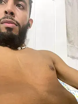 Snapshot of Alessandro__Rossi chatting on October 23, 6:33 pm Alessandro Rossi online show from October 23, 6:33 pm