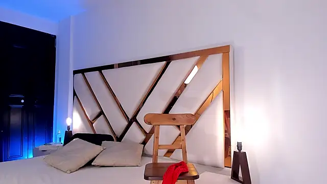 Aron cruz online show from April 2, 1:41 pm